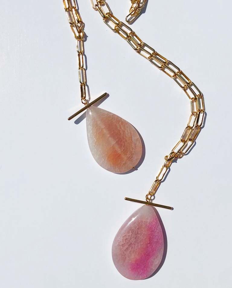 Necklace with natural stone piece Pink