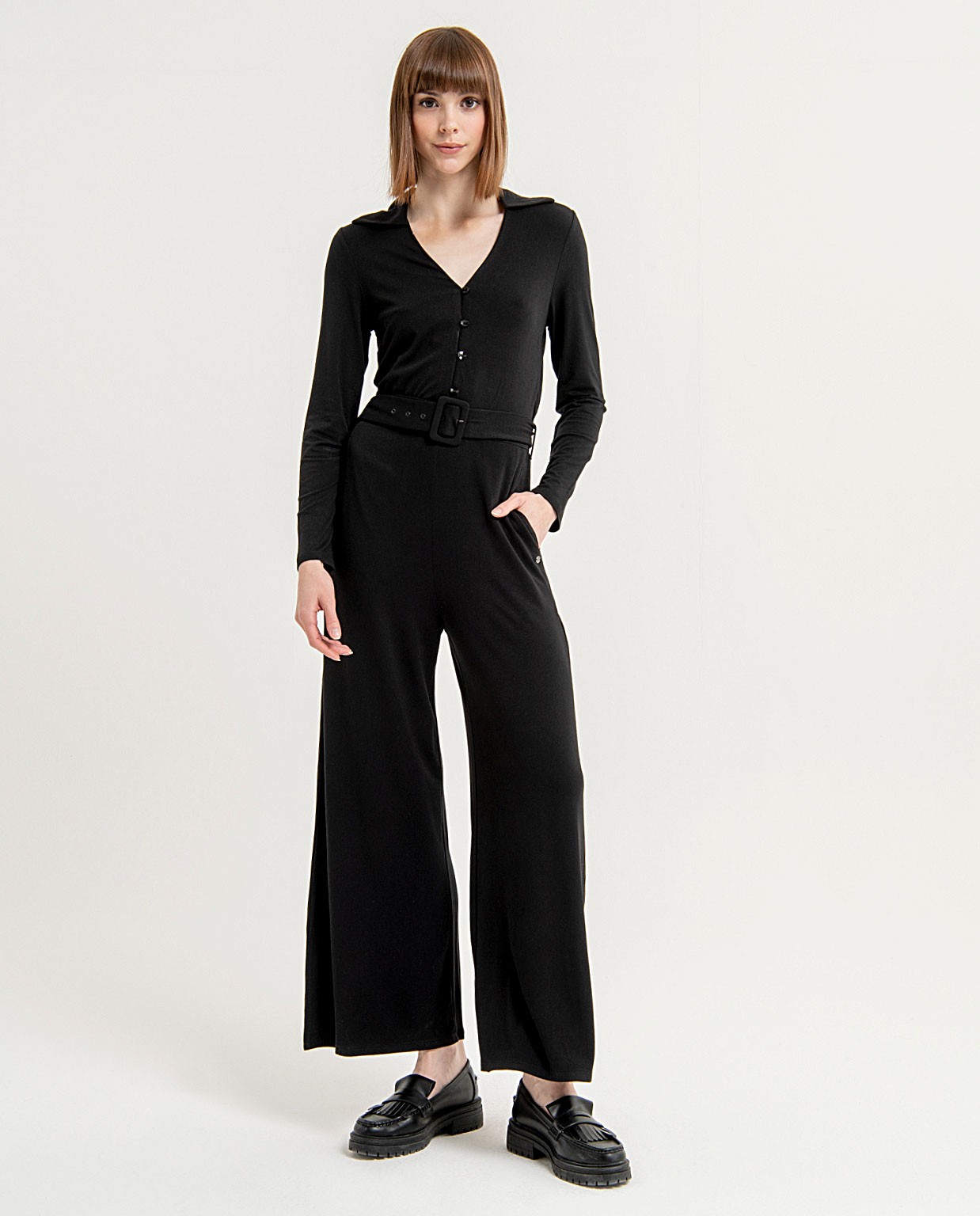 Plain V-neck jumpsuit with lapel and belted waistb Black