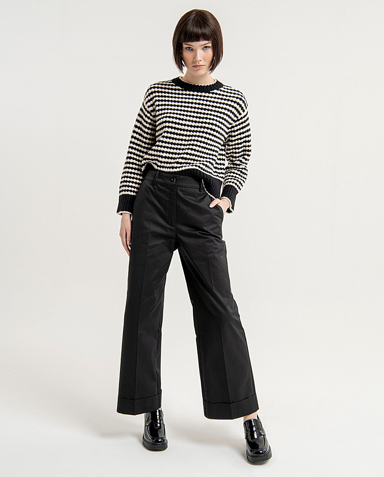 Plain wide straight long trousers Black