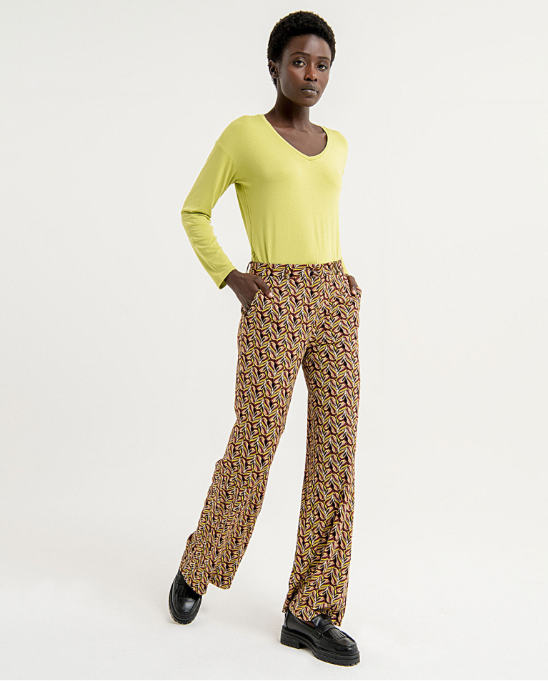 Stretch and printed wide and straight trousers Brown