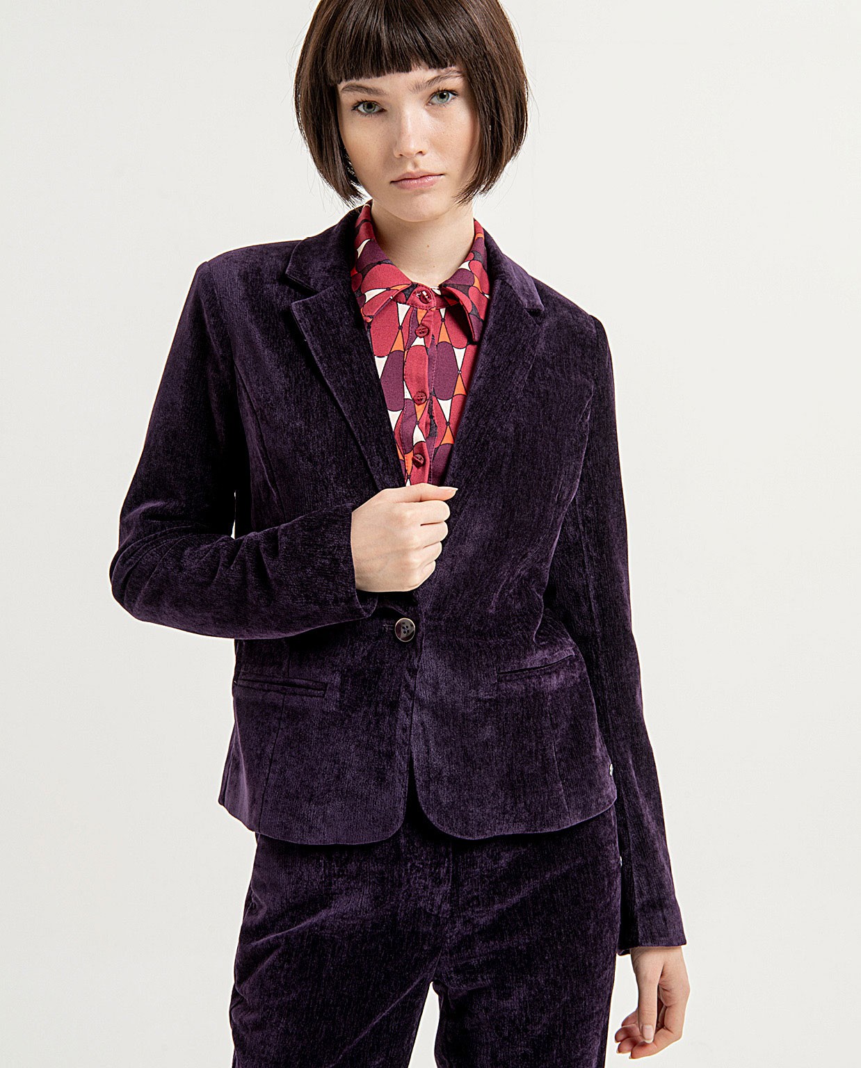 Velvet blazer with plain pockets Purple