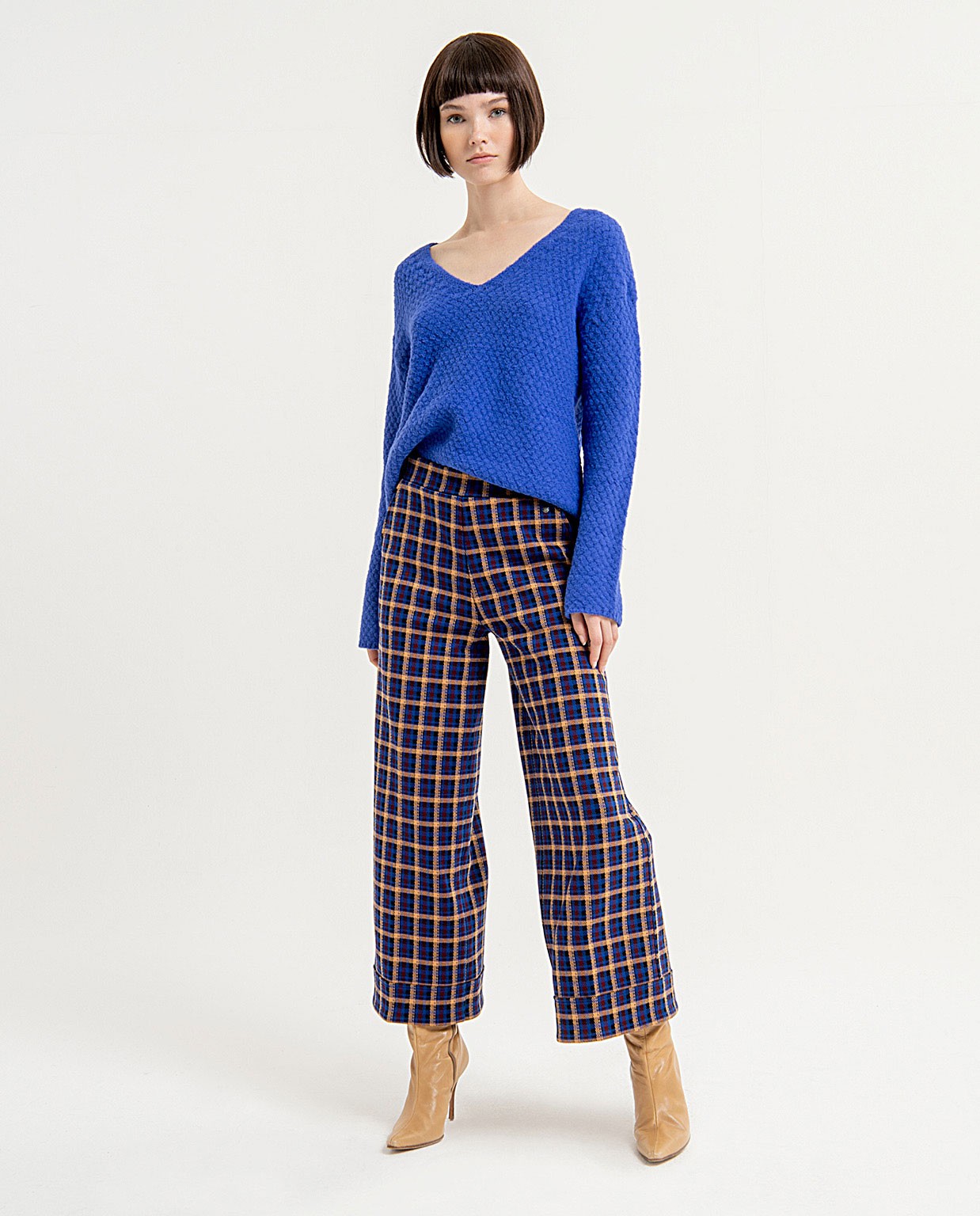 Printed straight and wide ankle trousers with wide Blue