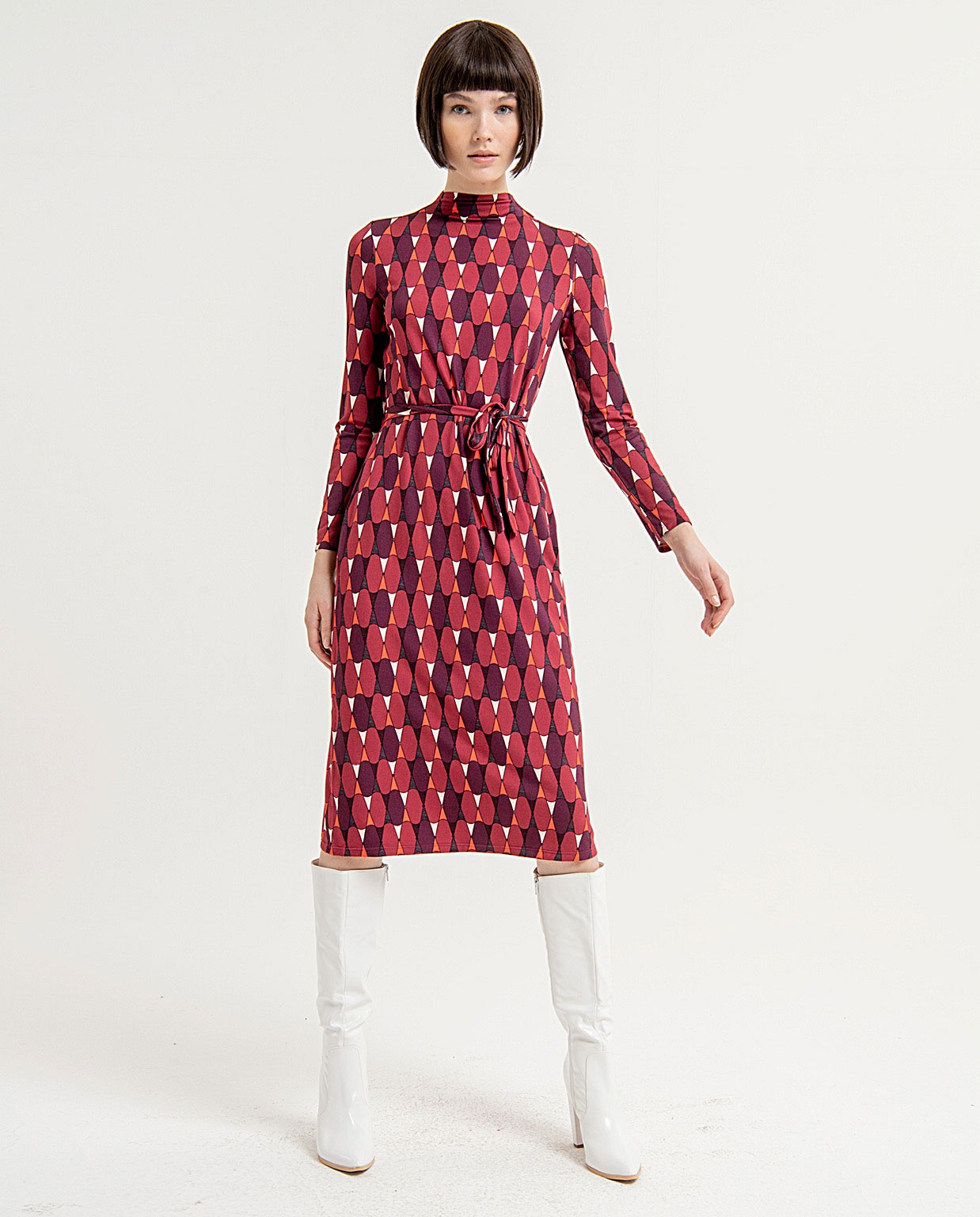 Printed straight midi dress with high collar Red