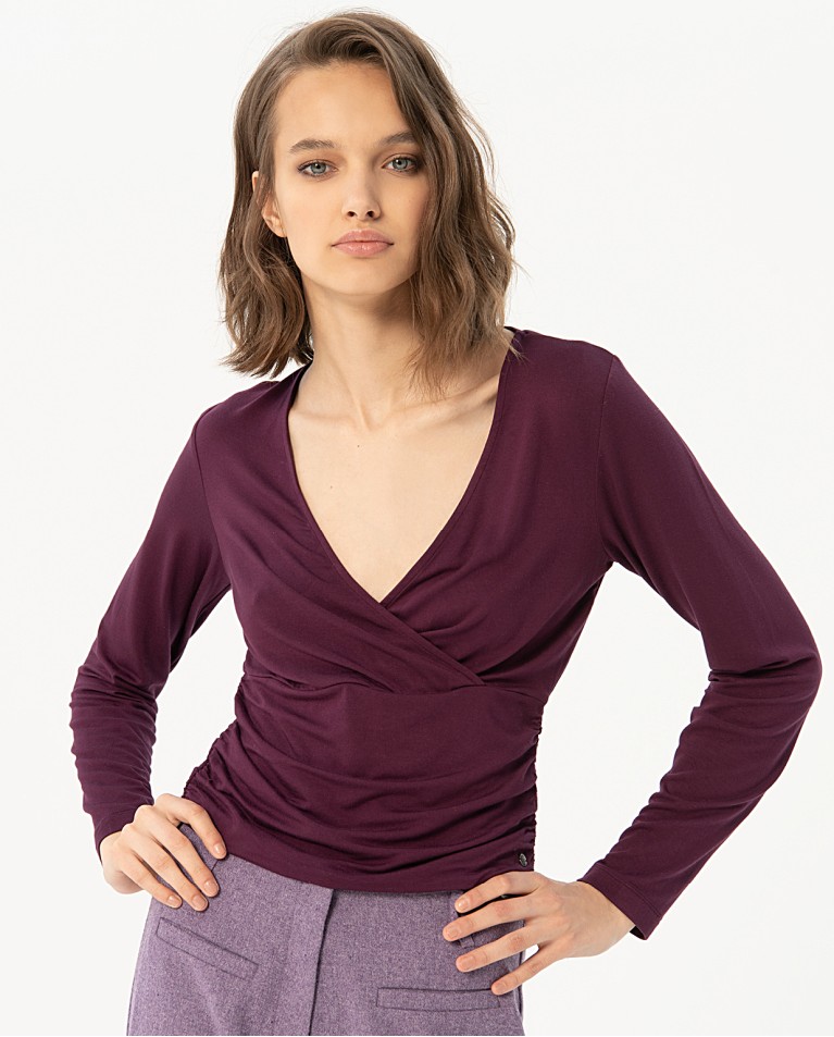 Plain V-neck cross over and draped t-shirt Purple