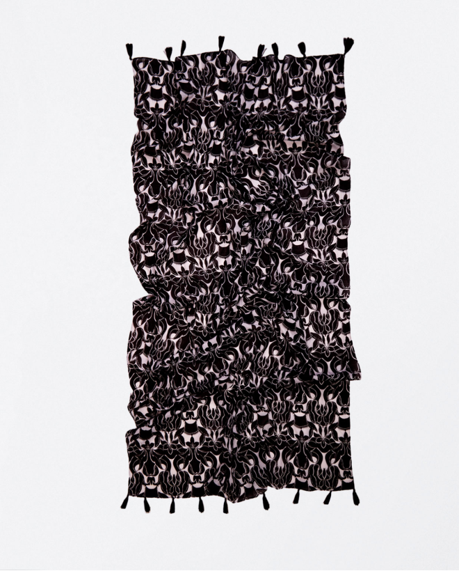 Pareo scarf with pompoms Black