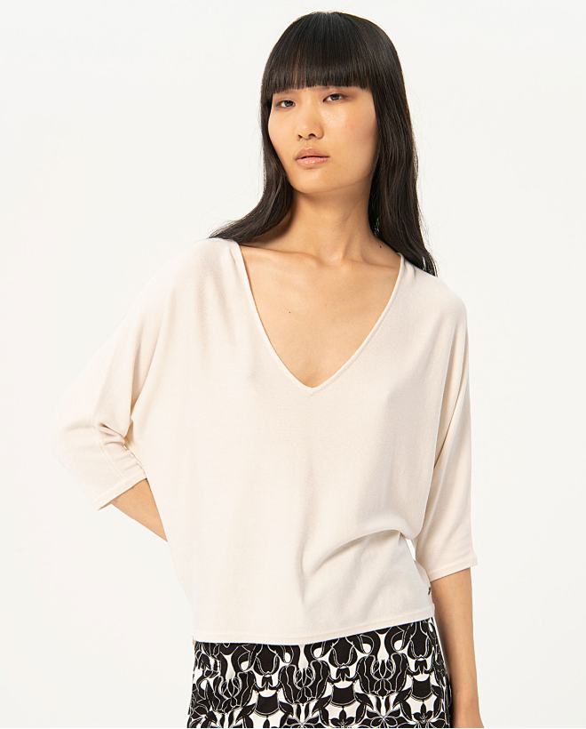 Japanese sleeve knitted sweater White