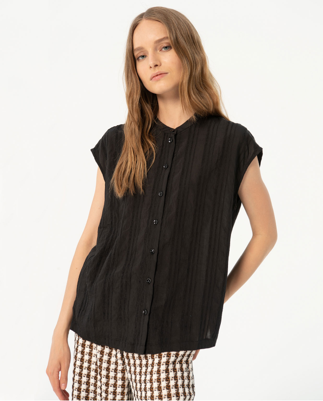Wide textured blouse Black