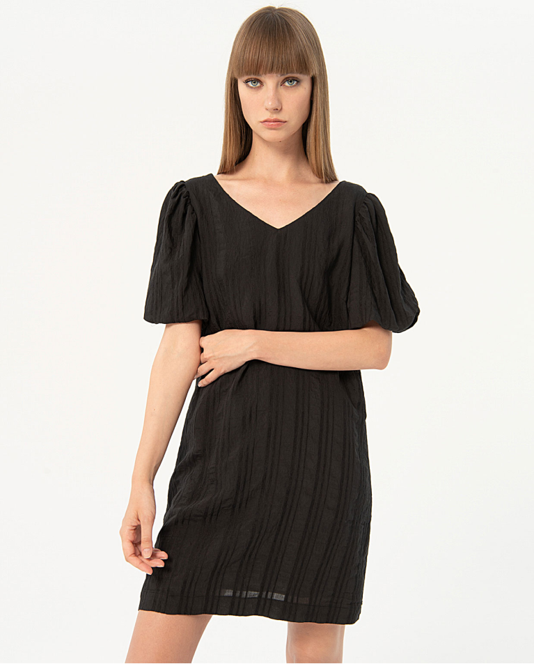 Short straight textured dress Black