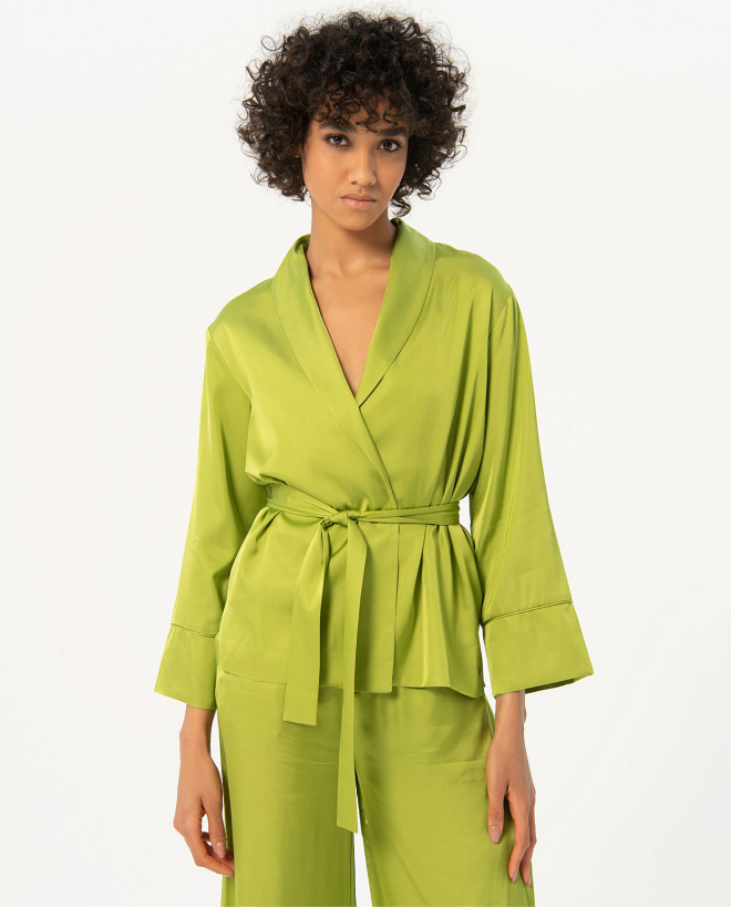 Chaqueta kimono satinada lisa Verde