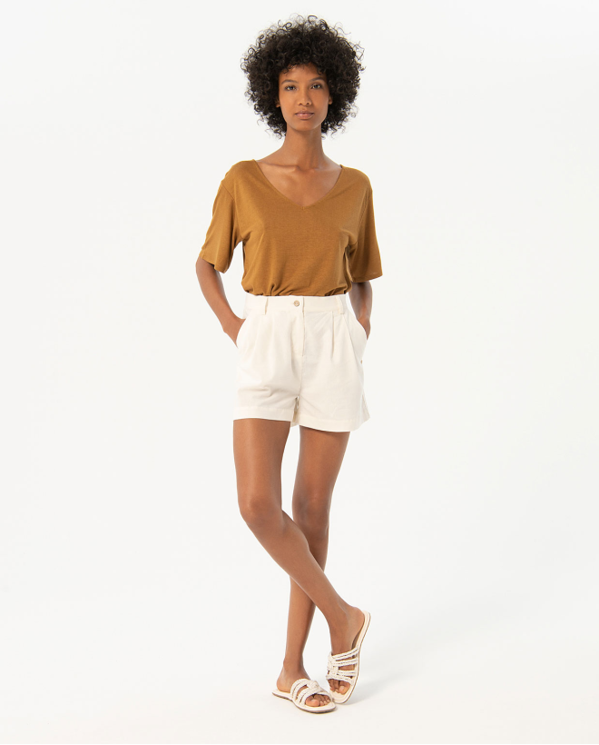 Plain high-waist pleated shorts White