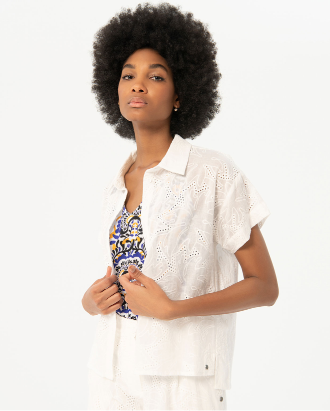 Plain embroidered and openwork short sleeve shirt White
