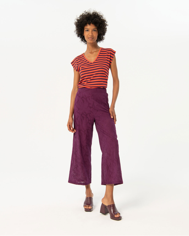 Embroidered and openwork plain long pants Maroon