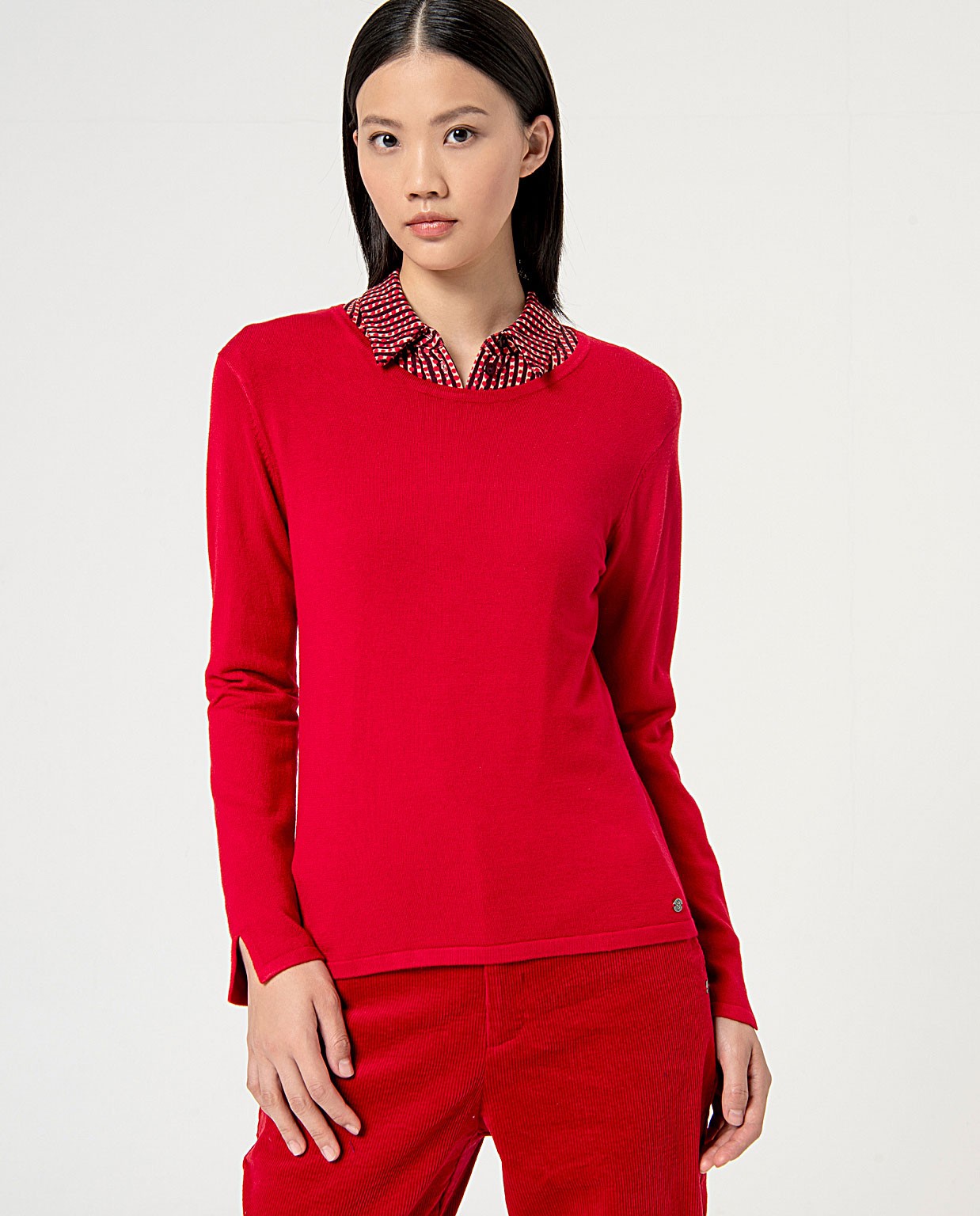 Plain round neck knitted sweater Red