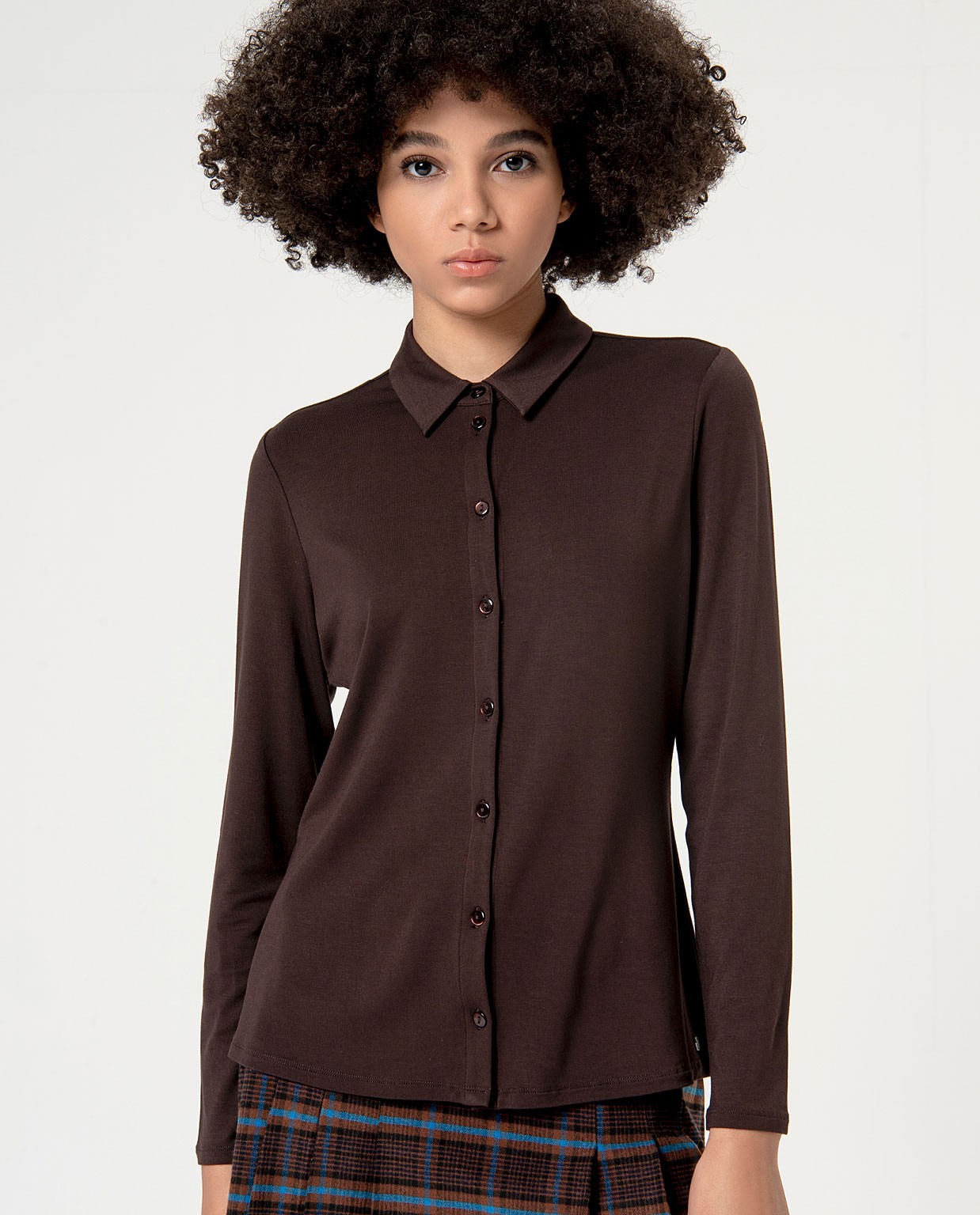 Smooth long sleeve elastic shirt Chocolate