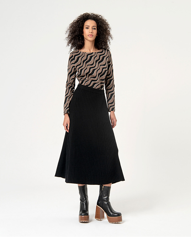 Plain chunky knit midi skirt Black