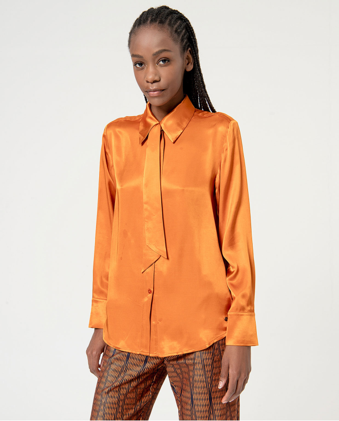 Satin shirt with plain bow Orange