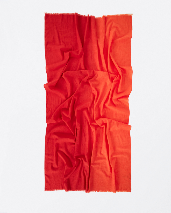 Fringed degraded sarong scarf with bangs Red