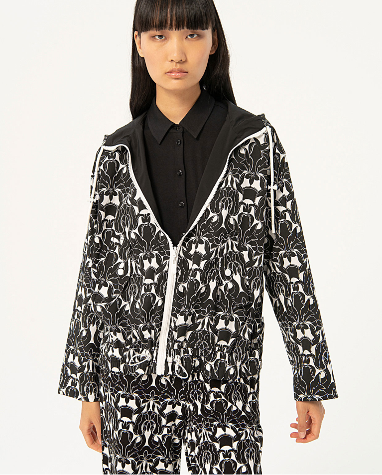 Reversible printed raincoat Black