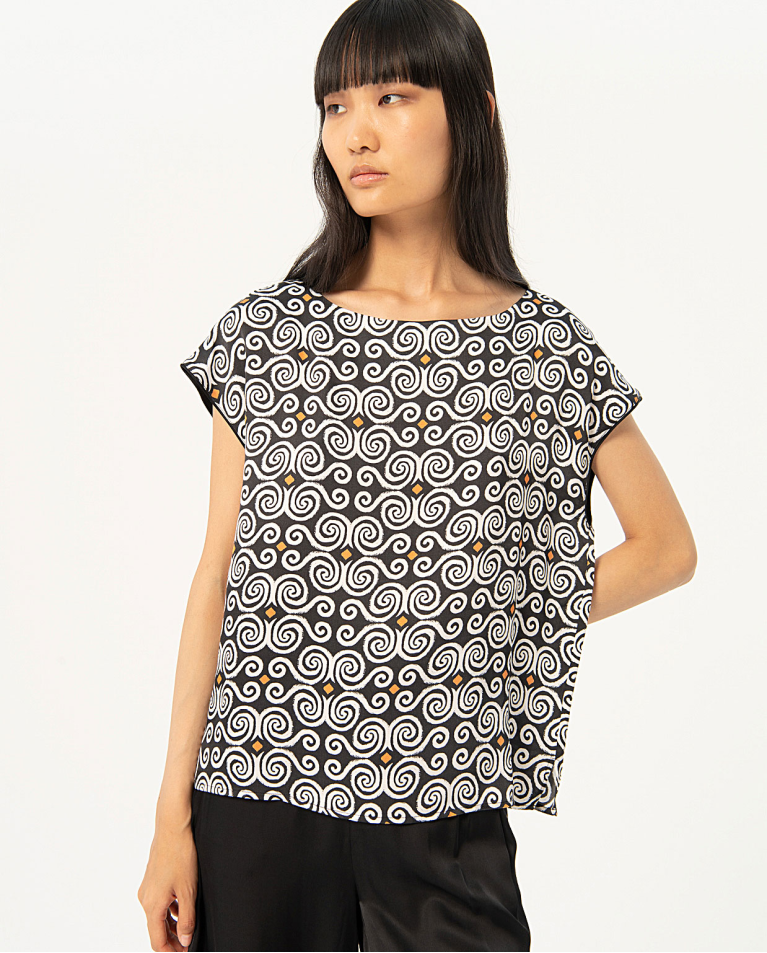 Printed short sleeve satin t-shirt Black