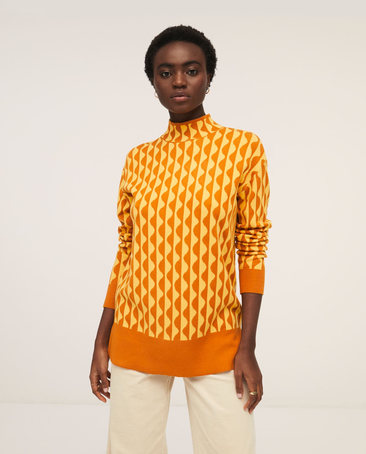 Long tricot sweater high neck Mustard