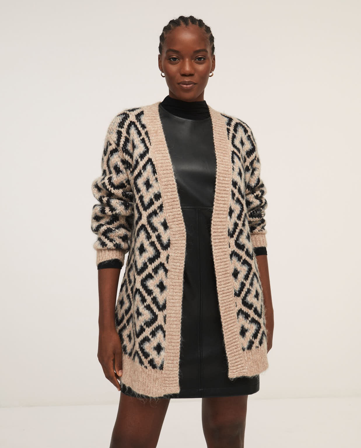 Jacquard knitted cardigan Stone