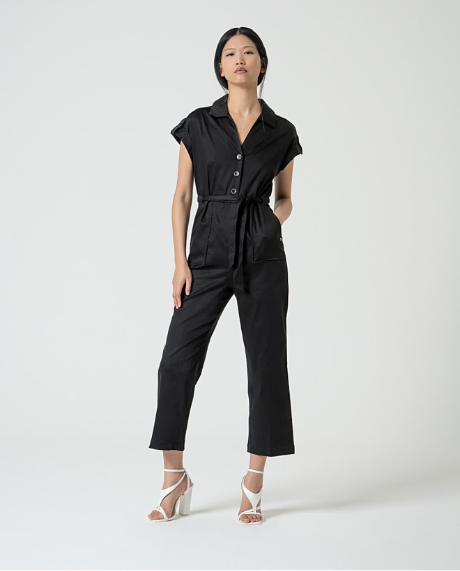 Plain mid-season jumpsuit...