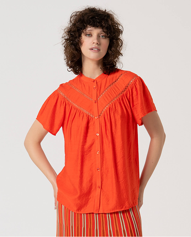 Blouse unie avec broderies perforées Orange