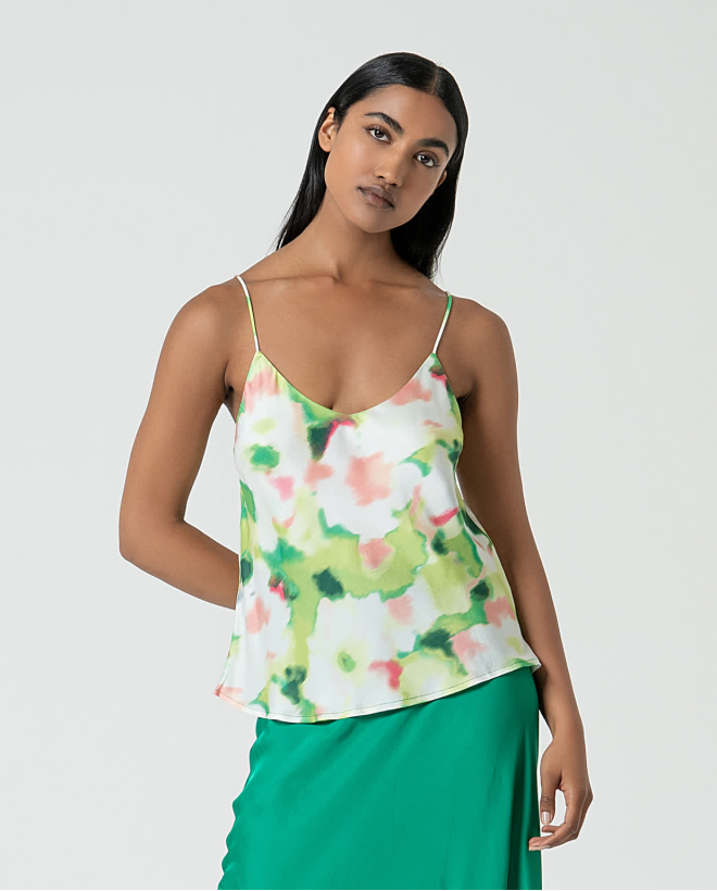 Top satinado escote pico estampado Verde