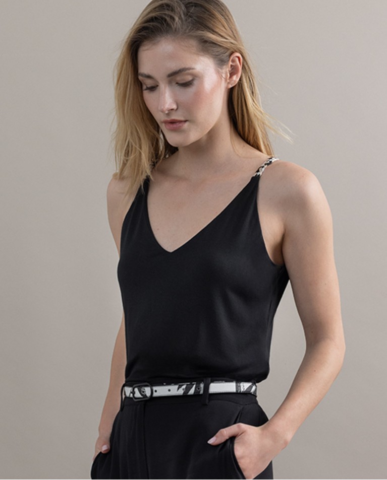 Bamboo straps top with hardware Black