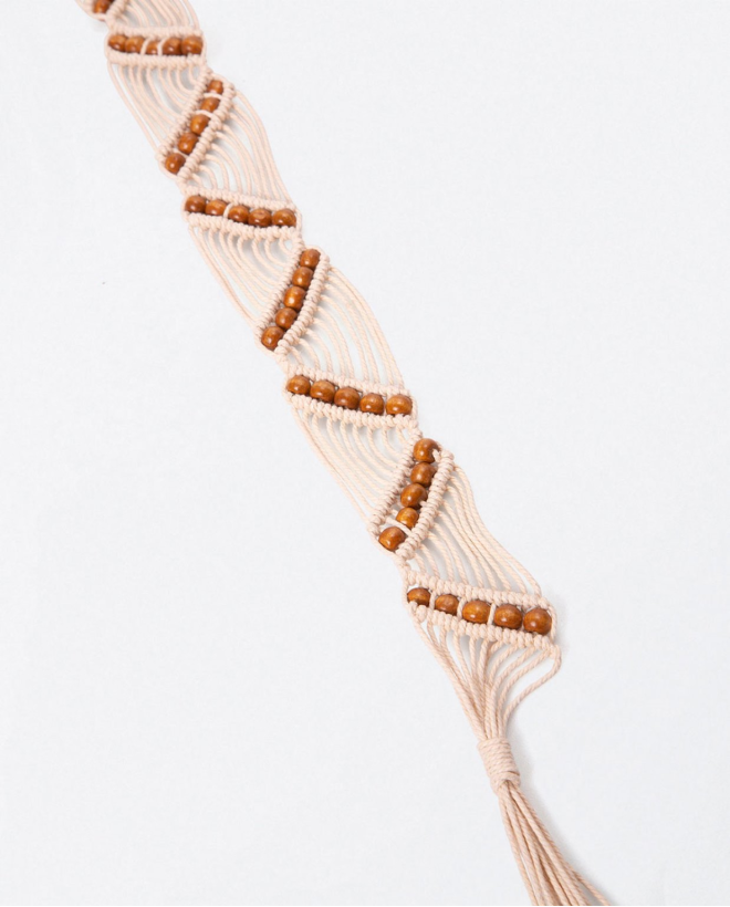 Ceinture en macramé avec perles en bois Écru