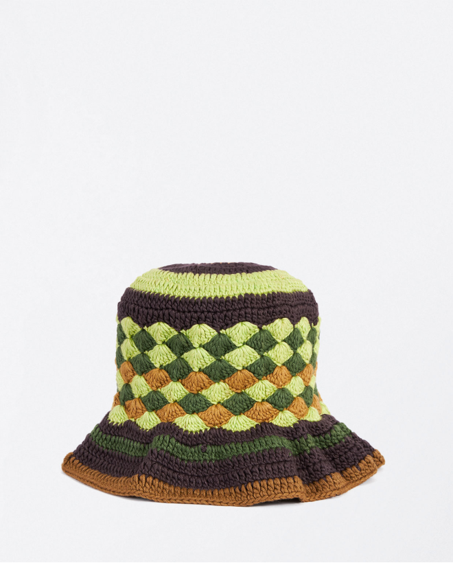 Cappellino da spiaggia all'uncinetto a righe Verde