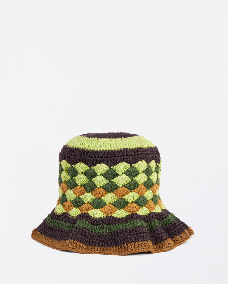 Cappellino da spiaggia all'uncinetto a righe Verde