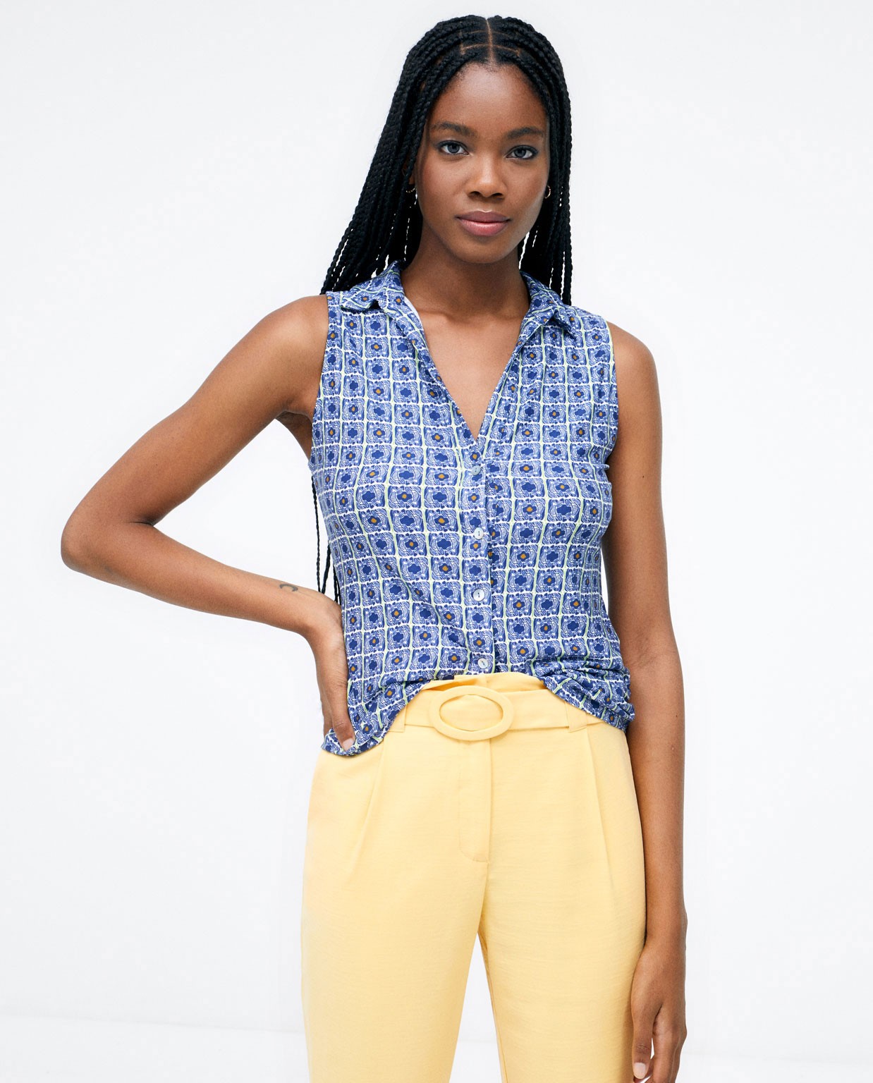 Pantalon de pêcheur avec ceinture. Jaune