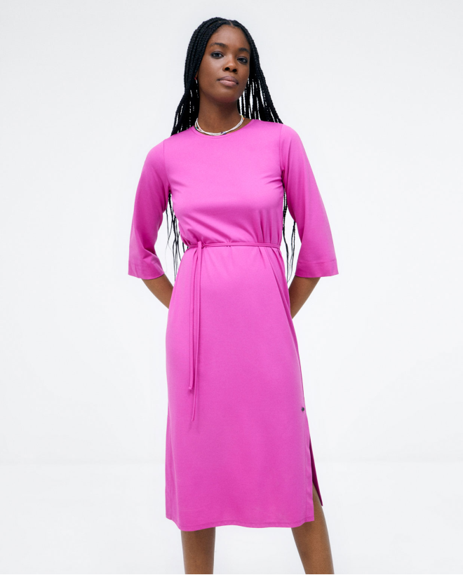 Knotted midi dress. 3 4 sleeves. Plain. Fuchsia