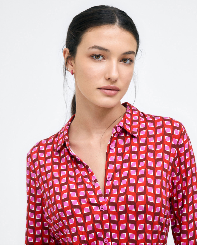 Chemise à manches longues. Imprimé géométrique Rouge