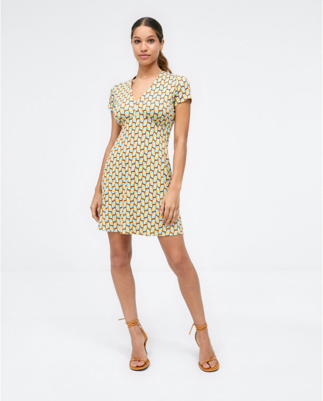 Robe courte. Col en V. Elastique. Impression. Jaune
