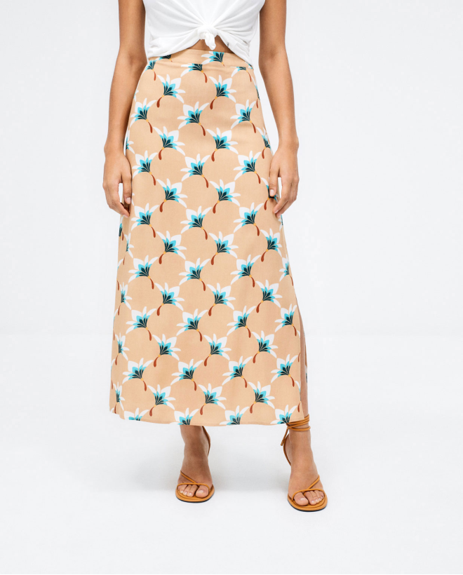 Gonna midi con spacco laterale. Stampa Camel