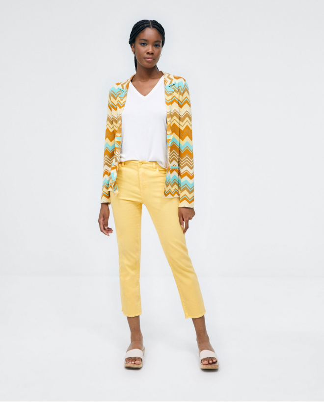 Veste en tricot avec poches. Rayures Jaune