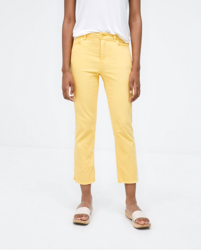 Pantaloni lunghi dritti in denim. Tinta unita Giallo