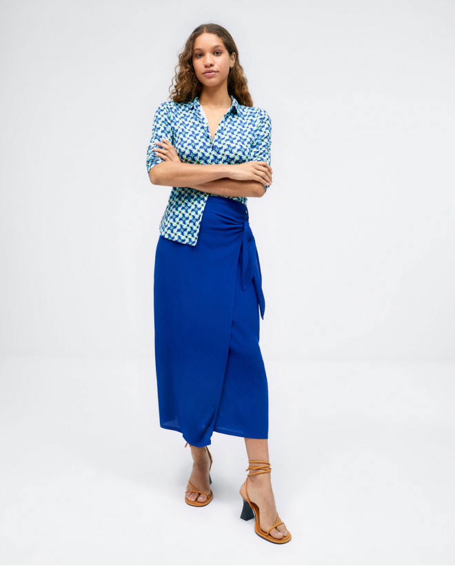 Chemise à manches longues. Tissu élastique. Impres Bleu