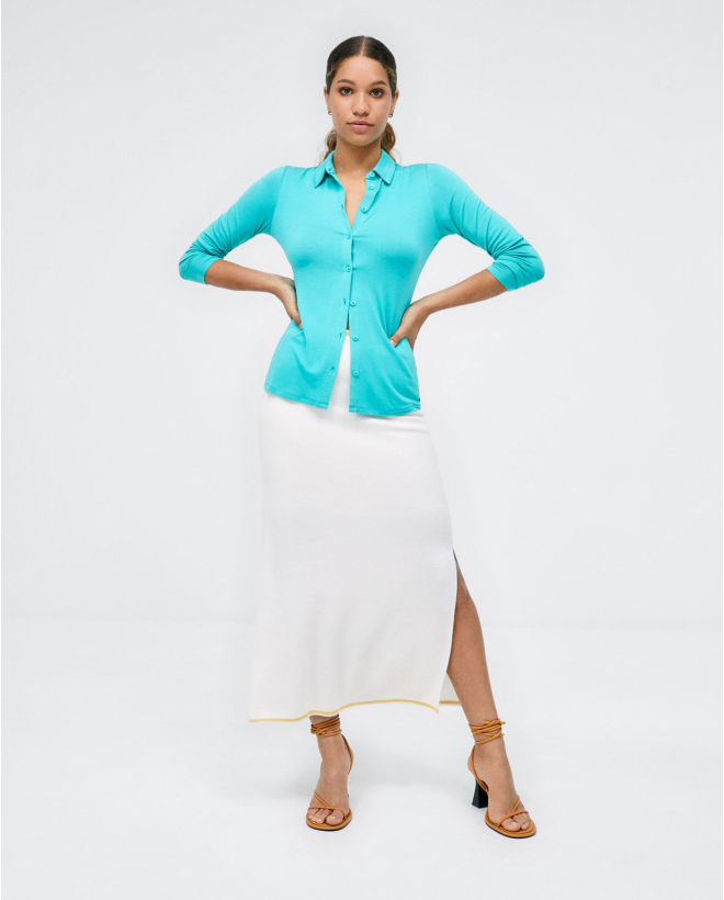 Chemise à manches longues. Tissu élastique Turquoise