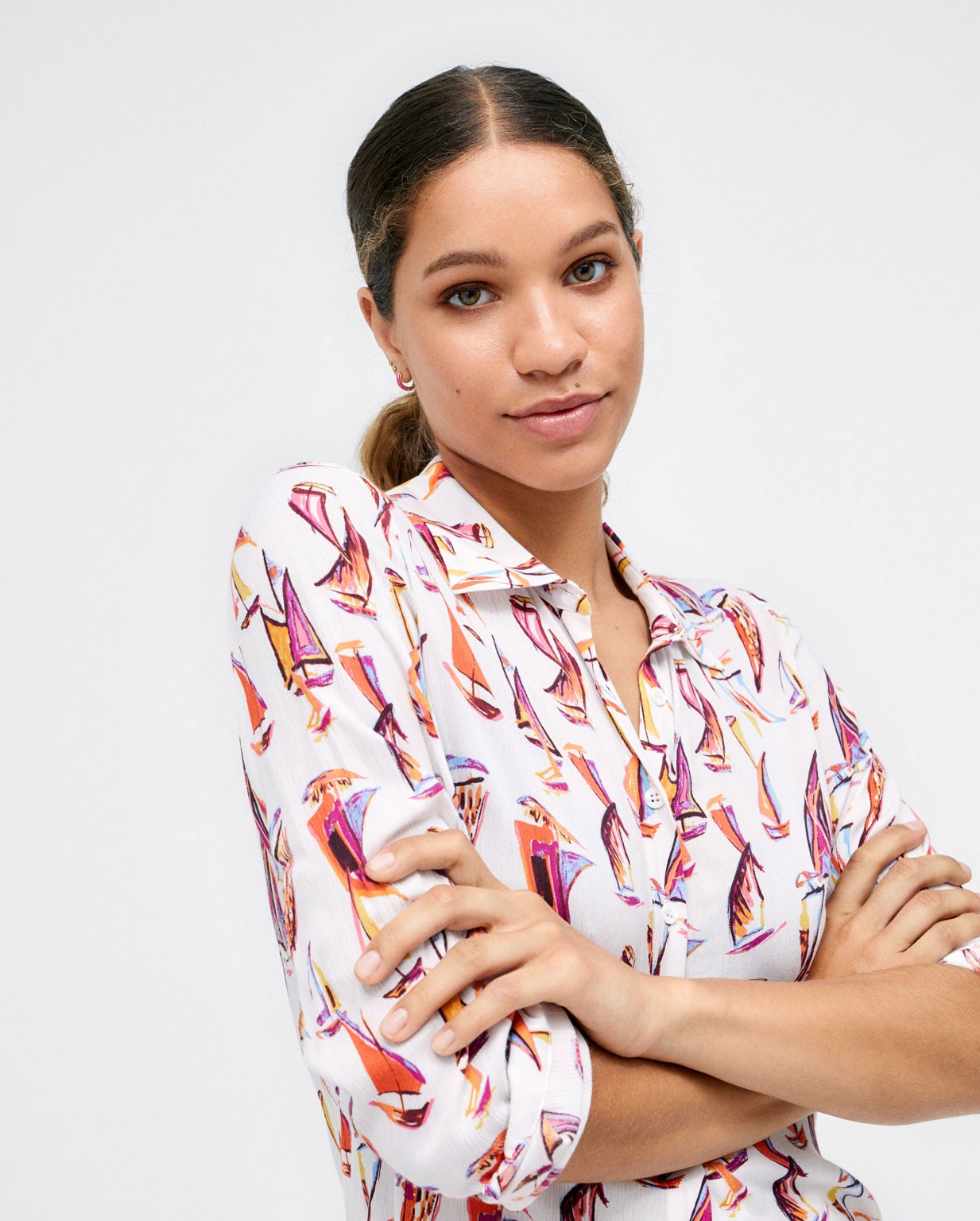 Camicia a maniche lunghe. Stampa di candele.  Multi