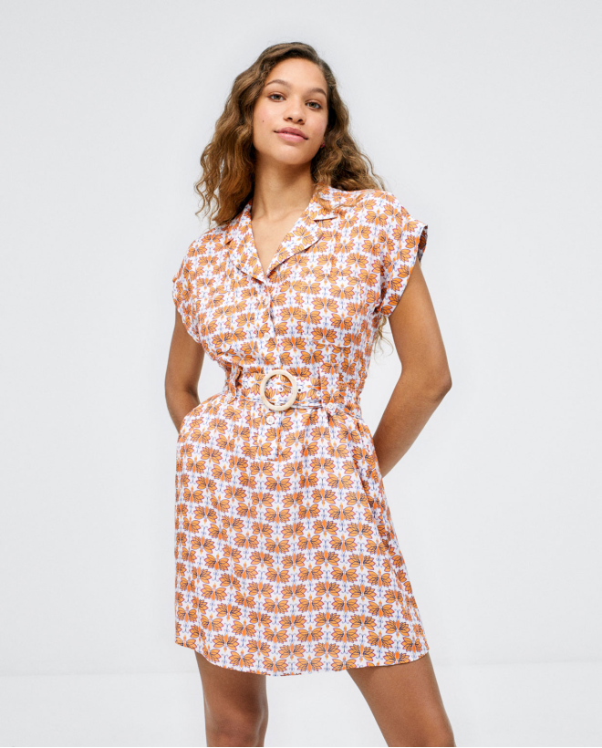 Abito corto a camicia con cintura. Stampa Arancione
