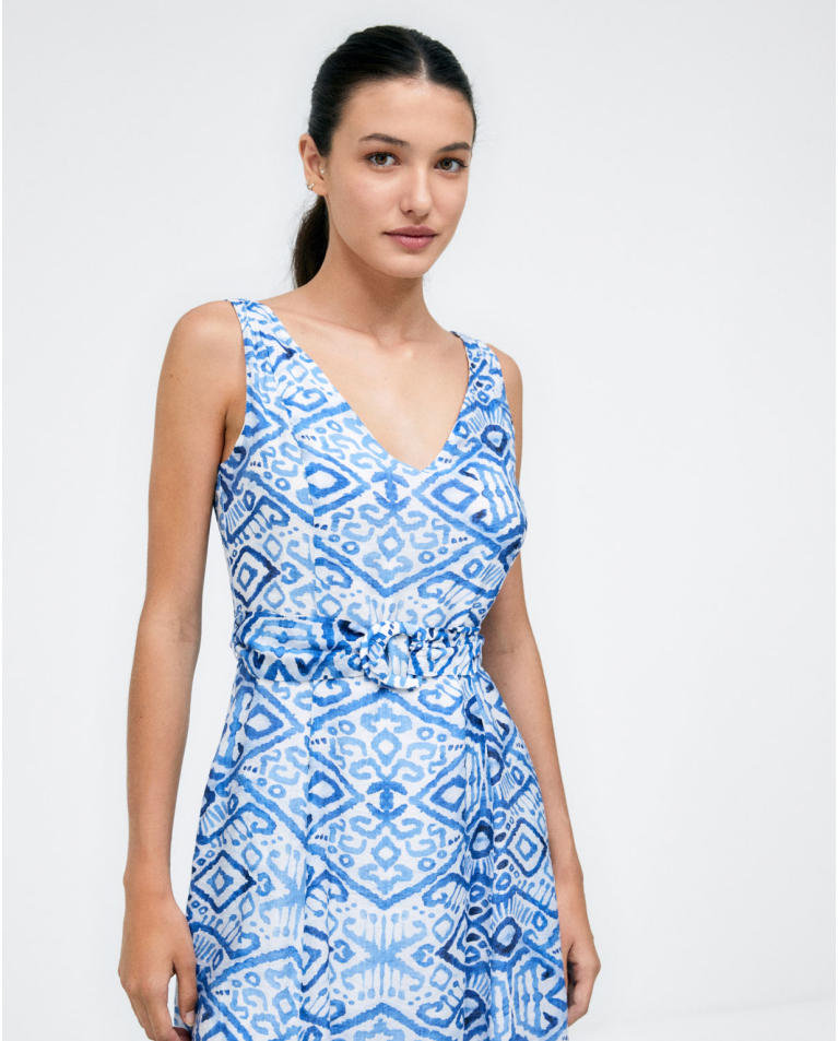 Robe à bretelles. Col en V. Imprimé Bleu
