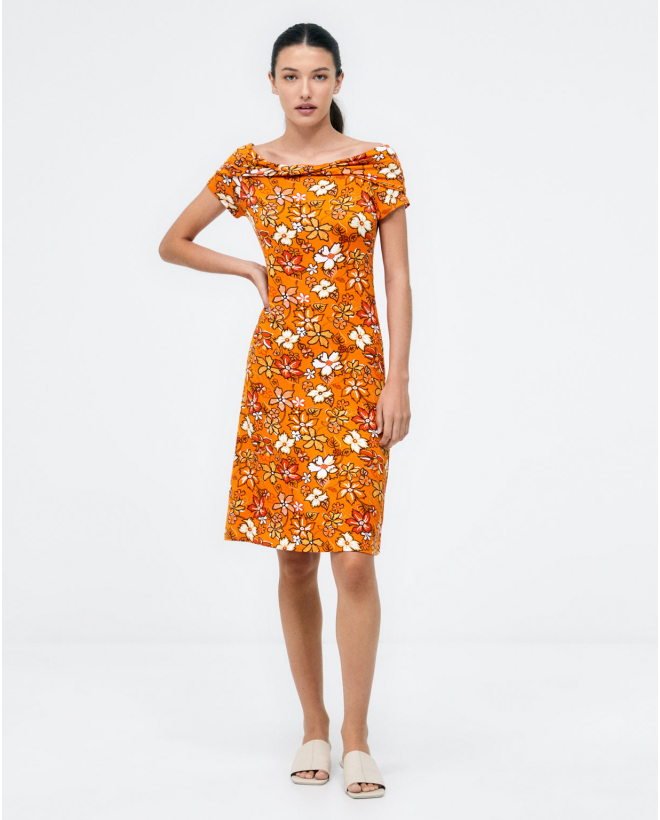 Short dress. Bardot. Elastic. Orange