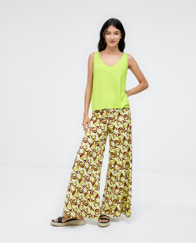 Tank top - V-neck. Elastic. Acid green