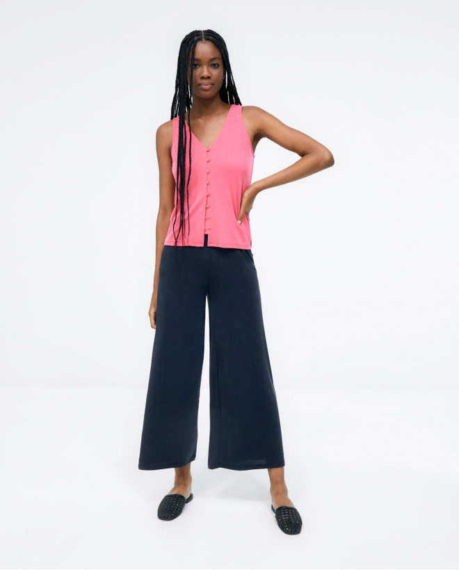 Camicetta con spalline. Scollo a V. Elastico. Lisc Fucsia