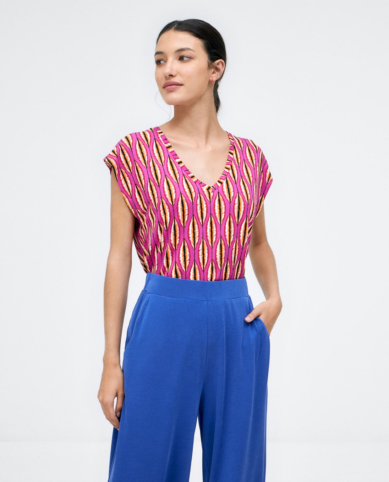 Pantaloni lunghi larghi. Elastico liscio Azzurro