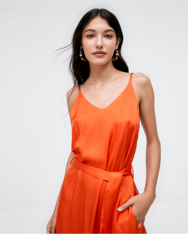 Abito midi con spalline e cintura. Semplice Arancione
