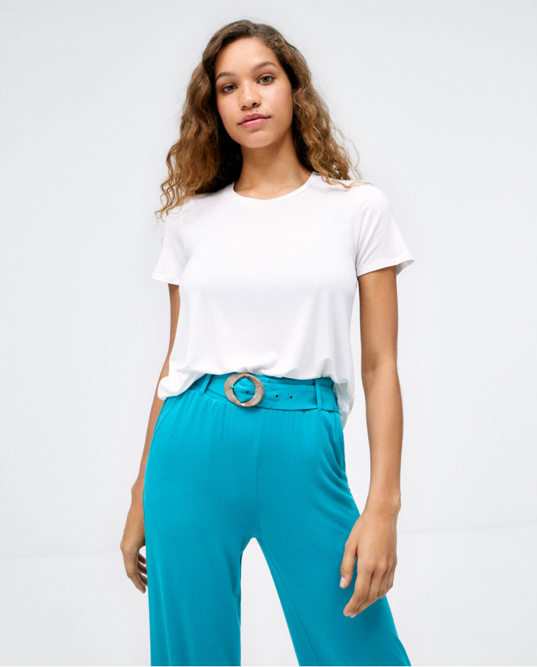 Pantaloni lunghi con cintura. Elastico. Turquesa
